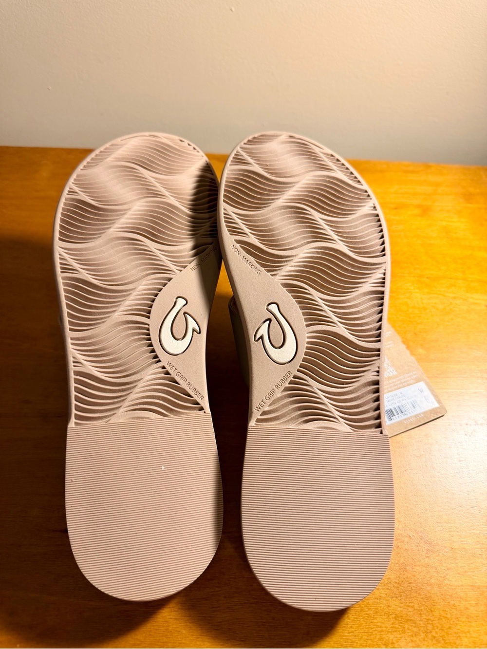 OluKai La'i Beige Slide Sandals with Tortoiseshell Buckle - Picture 4 of 5